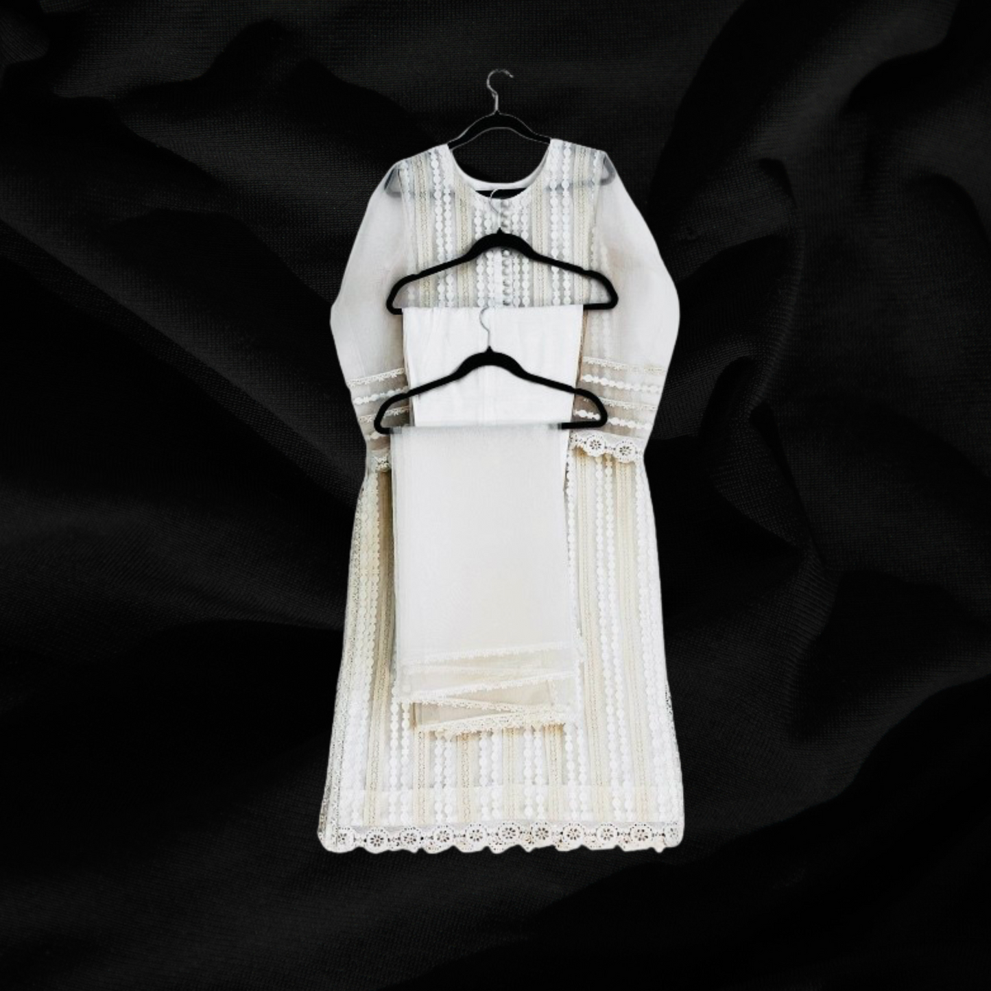 "Meethi Eid Luxe" 3-Piece Masterpiece Pakistani dress