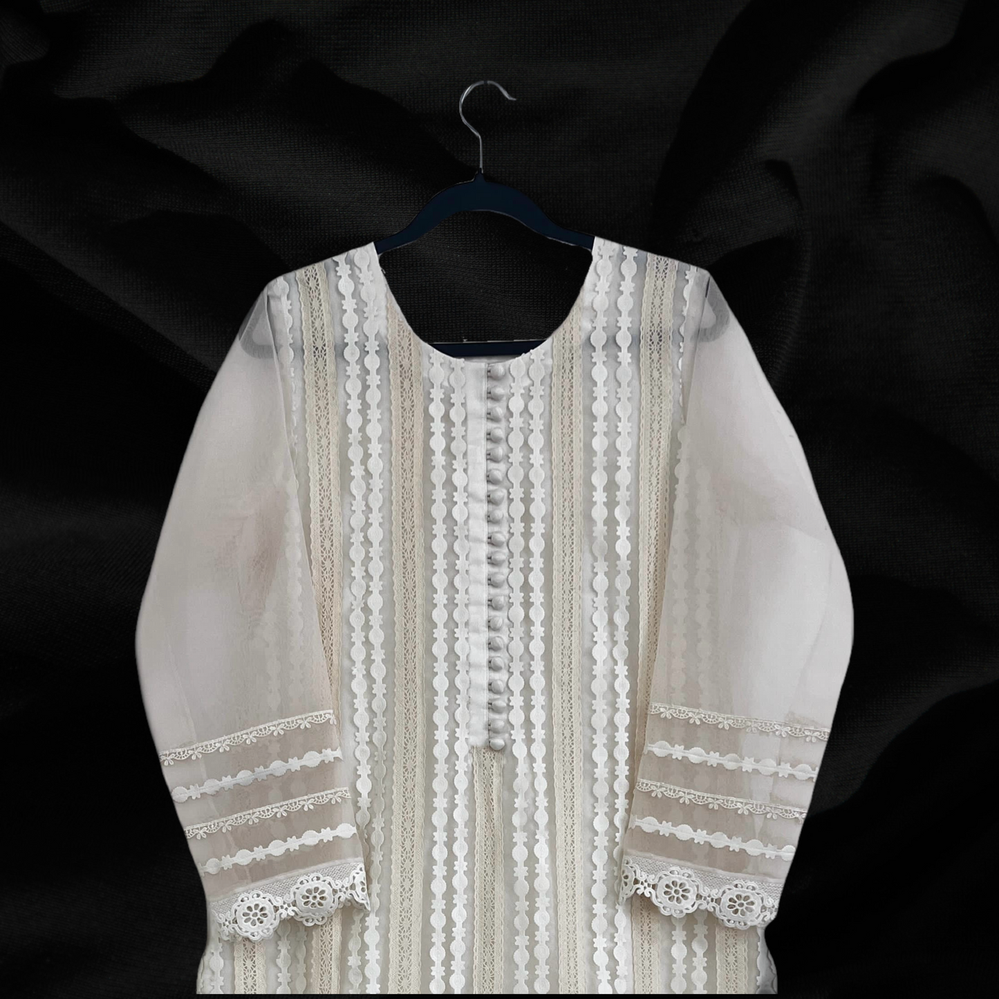 "Meethi Eid Luxe" 3-Piece Masterpiece Pakistani dress