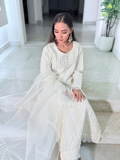 Trendy Luxury Lace design 3 piece dress