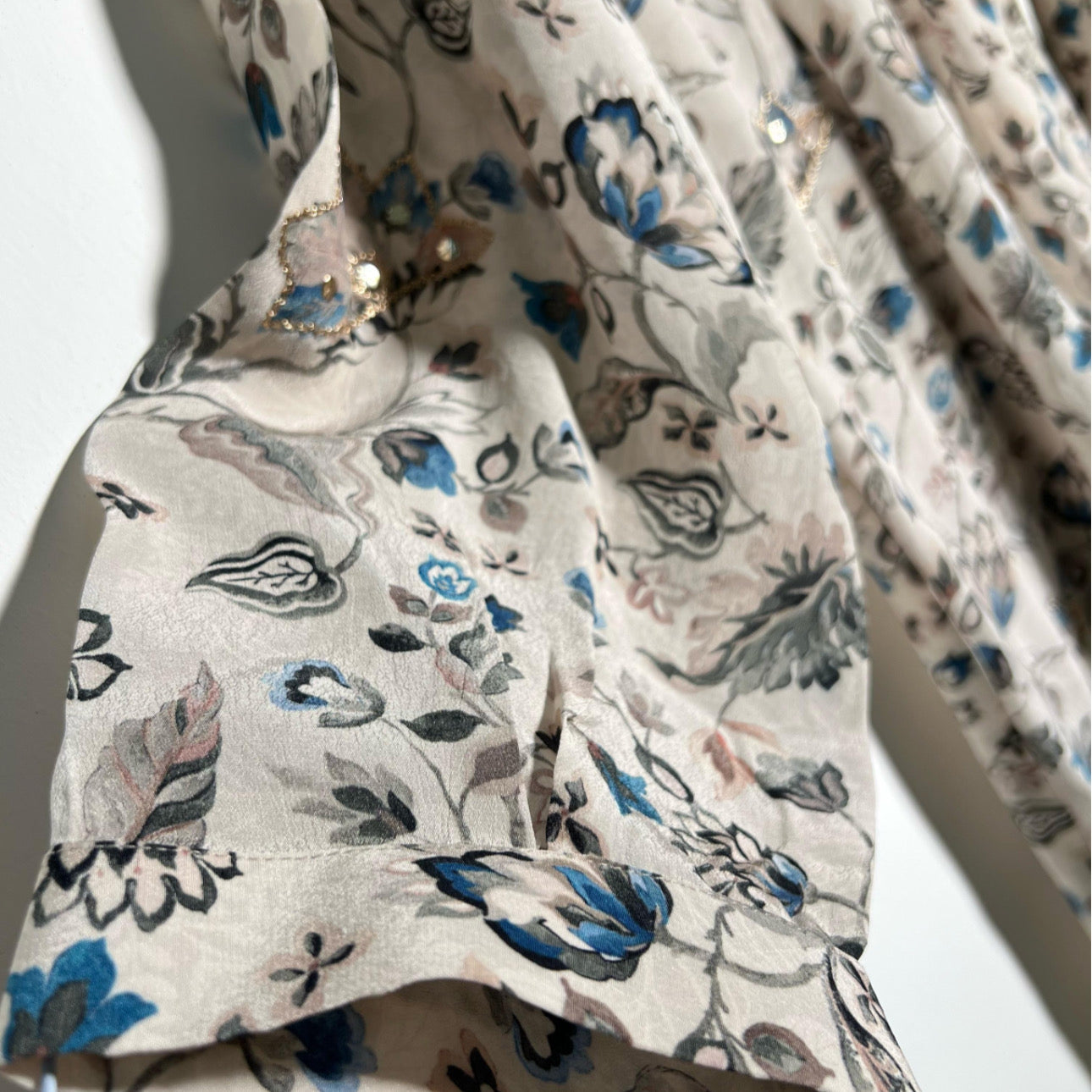 Viscose shirt with Crepe Silk trousers