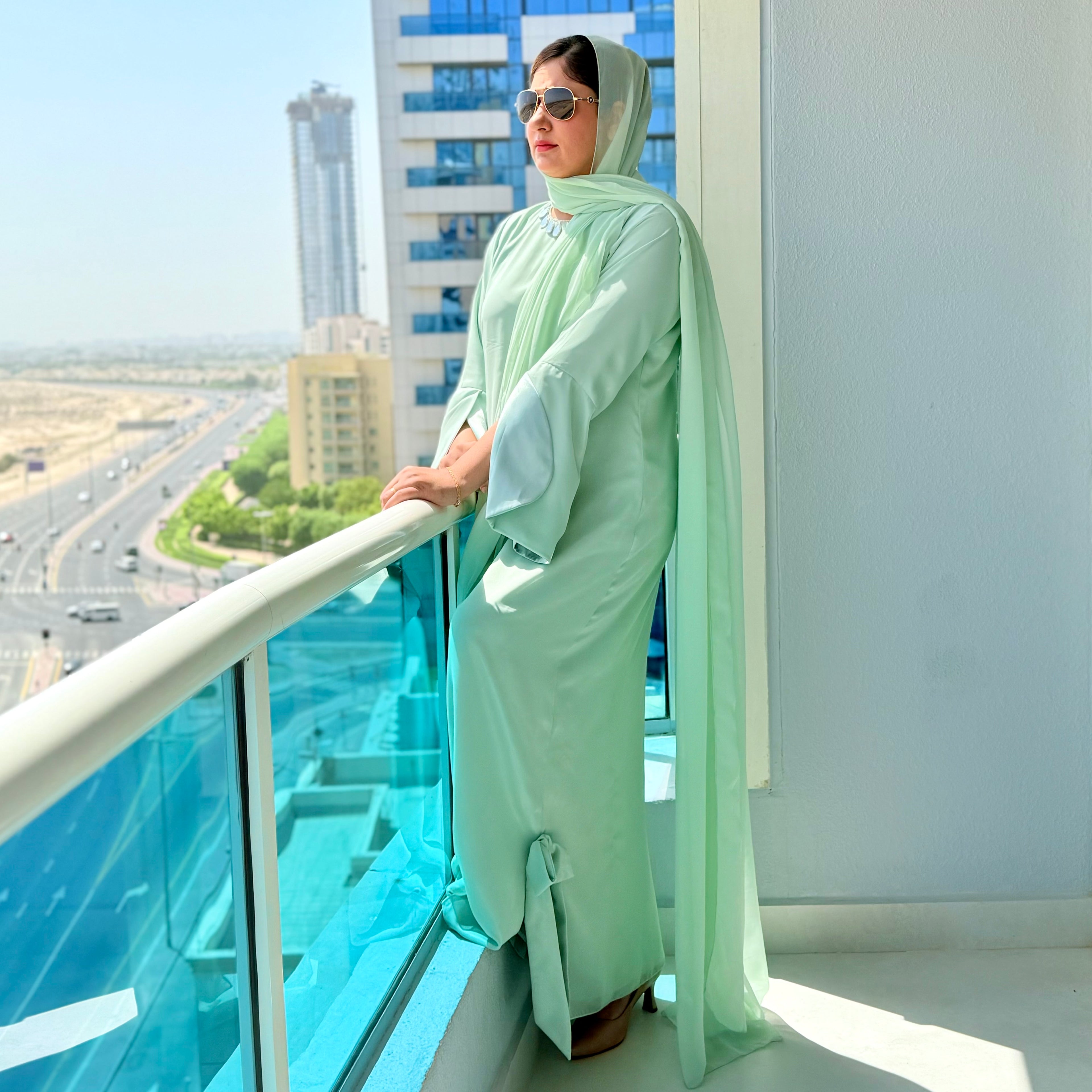 Gown & Glory Traditional Arab Elegance Stitched 2 Pcs