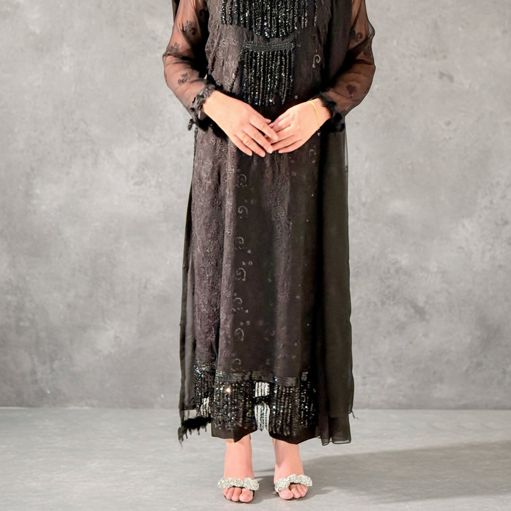 Noor Al-Layl Traditional Chikankari Embroidered Stitched 3 Pcs