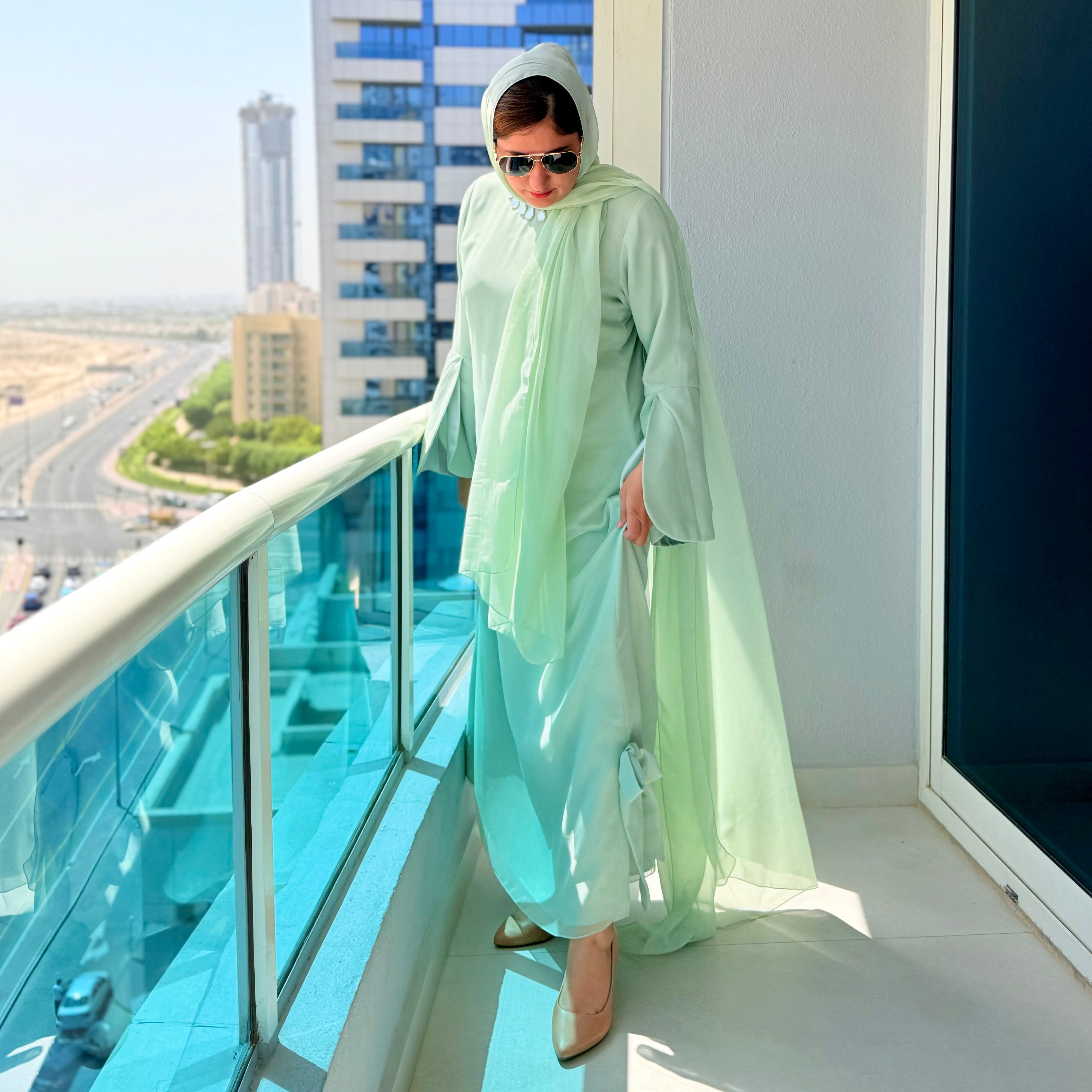 Gown & Glory Traditional Arab Elegance Stitched 2 Pcs