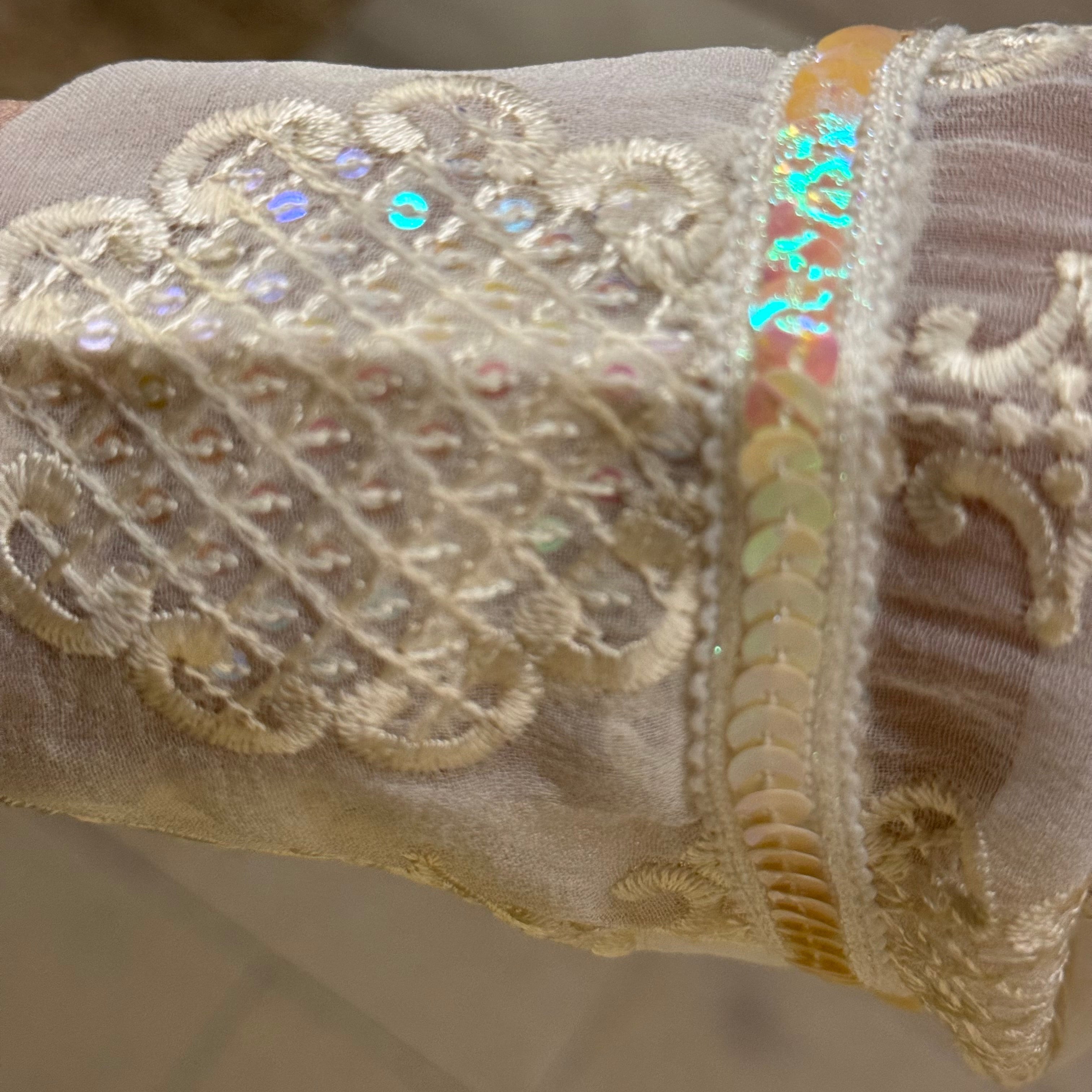 Elara Cream