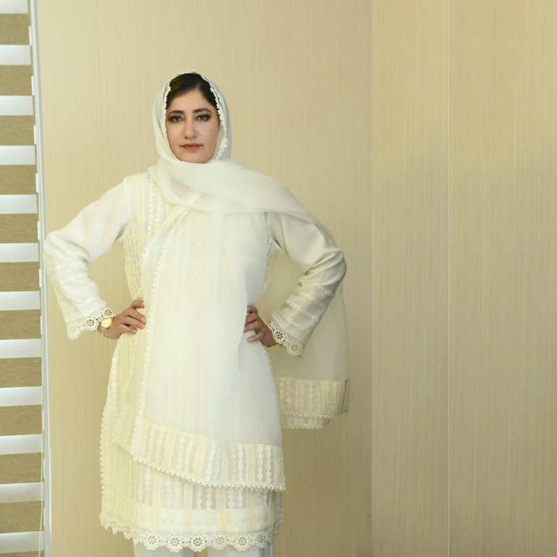 Luxury Qureshia Chiffon Stitched 3 Pcs Set