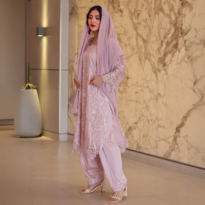Pink Pakistani Style Dress – 3 Piece Luxury Set