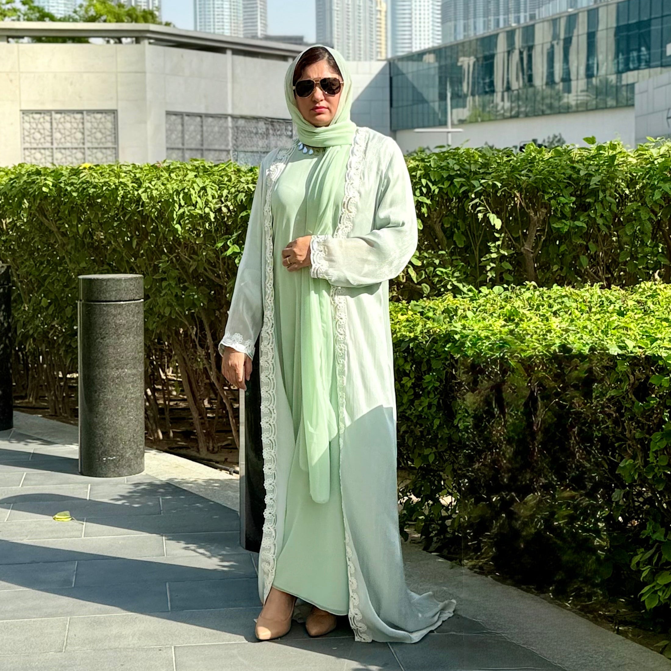 Gown & Glory Traditional Arab Elegance Stitched 2 Pcs