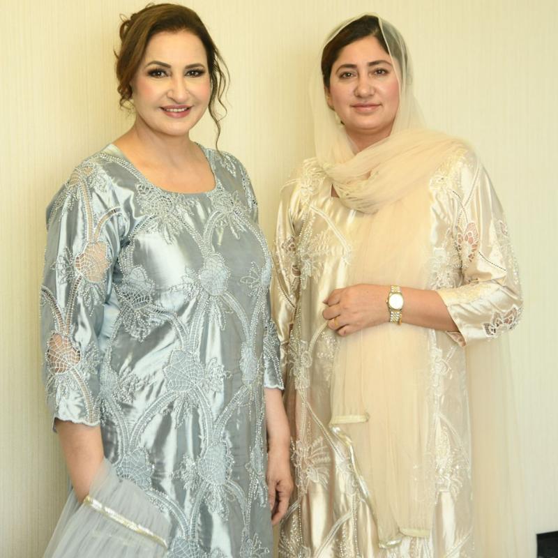 Saba Faisal Signature Embroidered Ensemble Stitched 3 Pcs