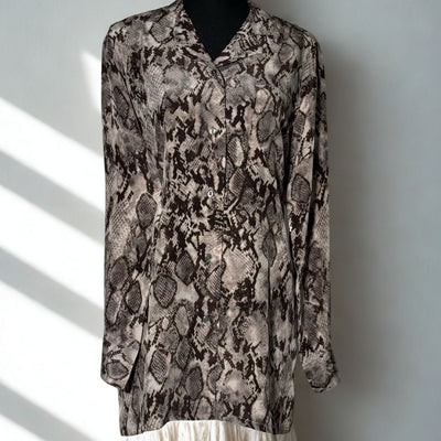 Pure crepe silk shirt with Snake print
